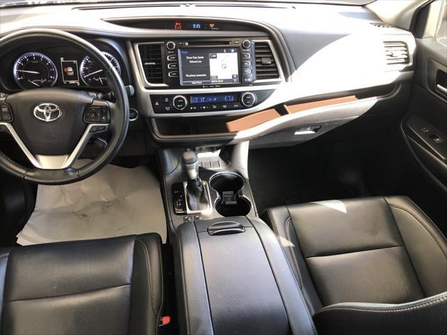 used 2019 Toyota Highlander car, priced at $29,995