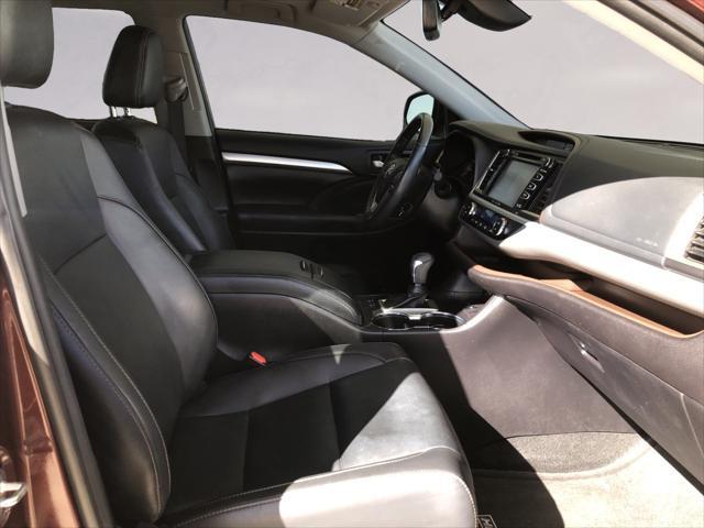 used 2019 Toyota Highlander car, priced at $29,995