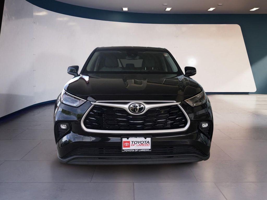 used 2023 Toyota Highlander car, priced at $36,995