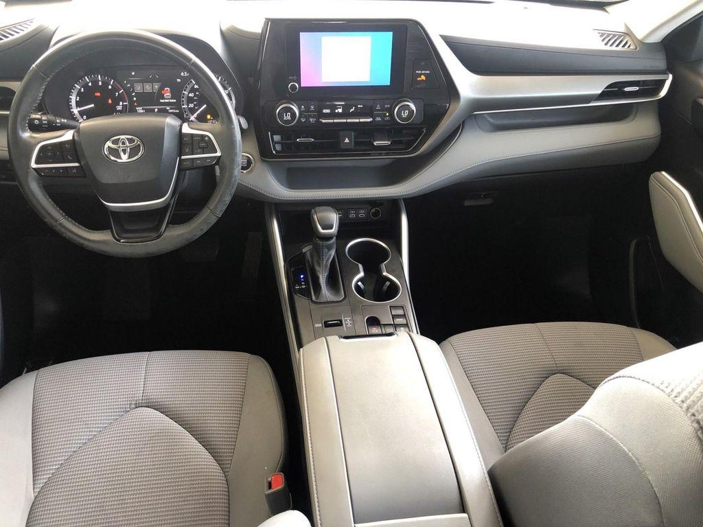 used 2023 Toyota Highlander car, priced at $36,995