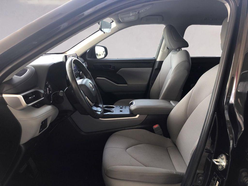 used 2023 Toyota Highlander car, priced at $36,995