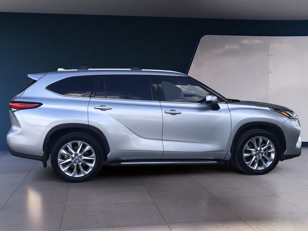 used 2021 Toyota Highlander car, priced at $34,995