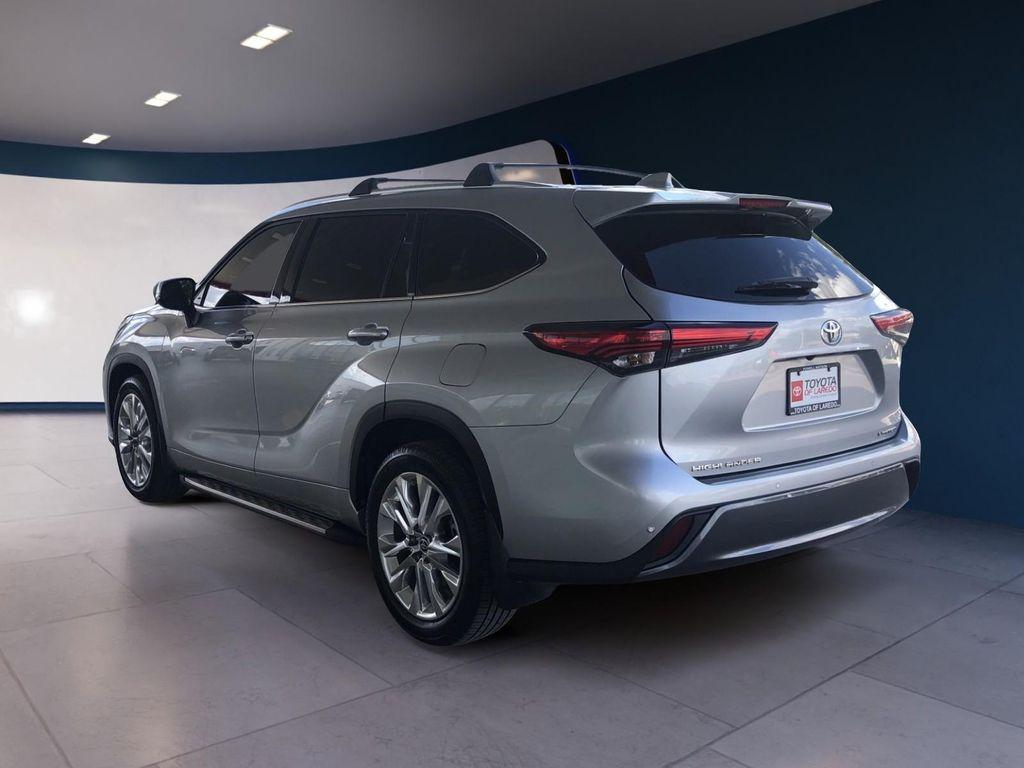 used 2021 Toyota Highlander car, priced at $34,995