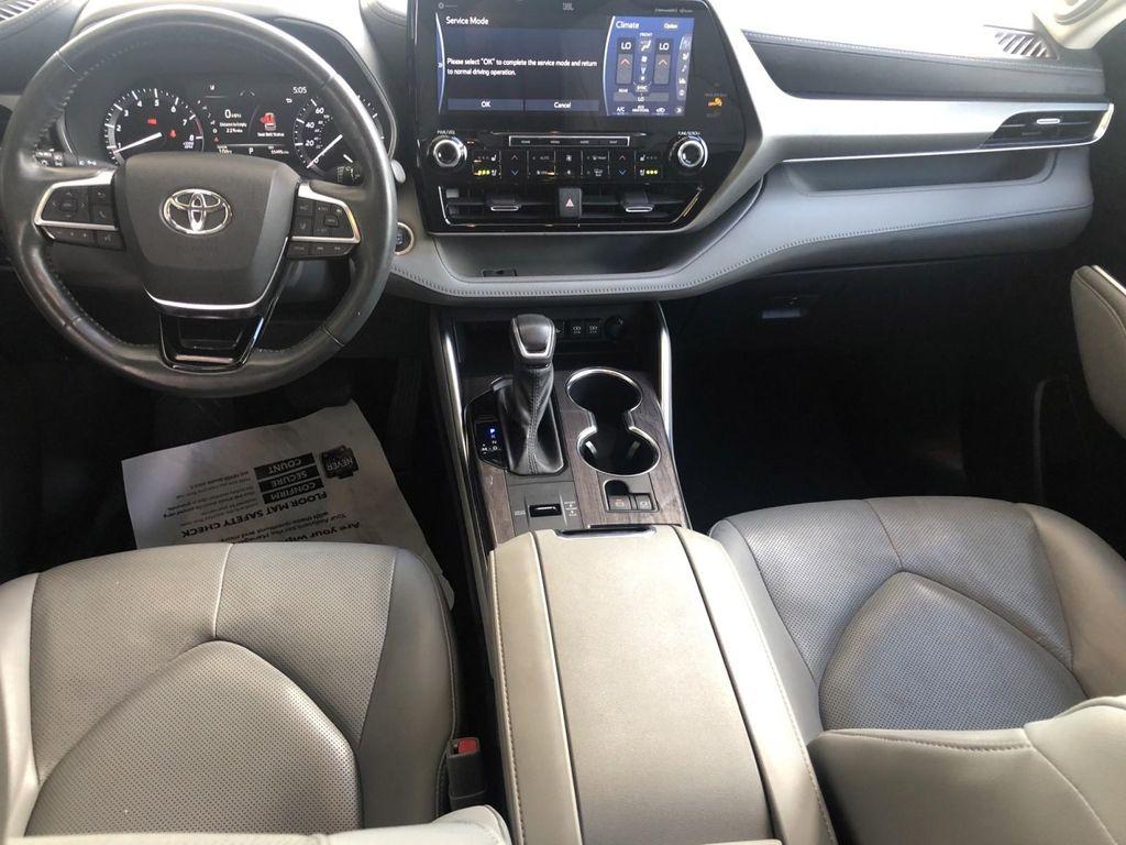 used 2021 Toyota Highlander car, priced at $34,995