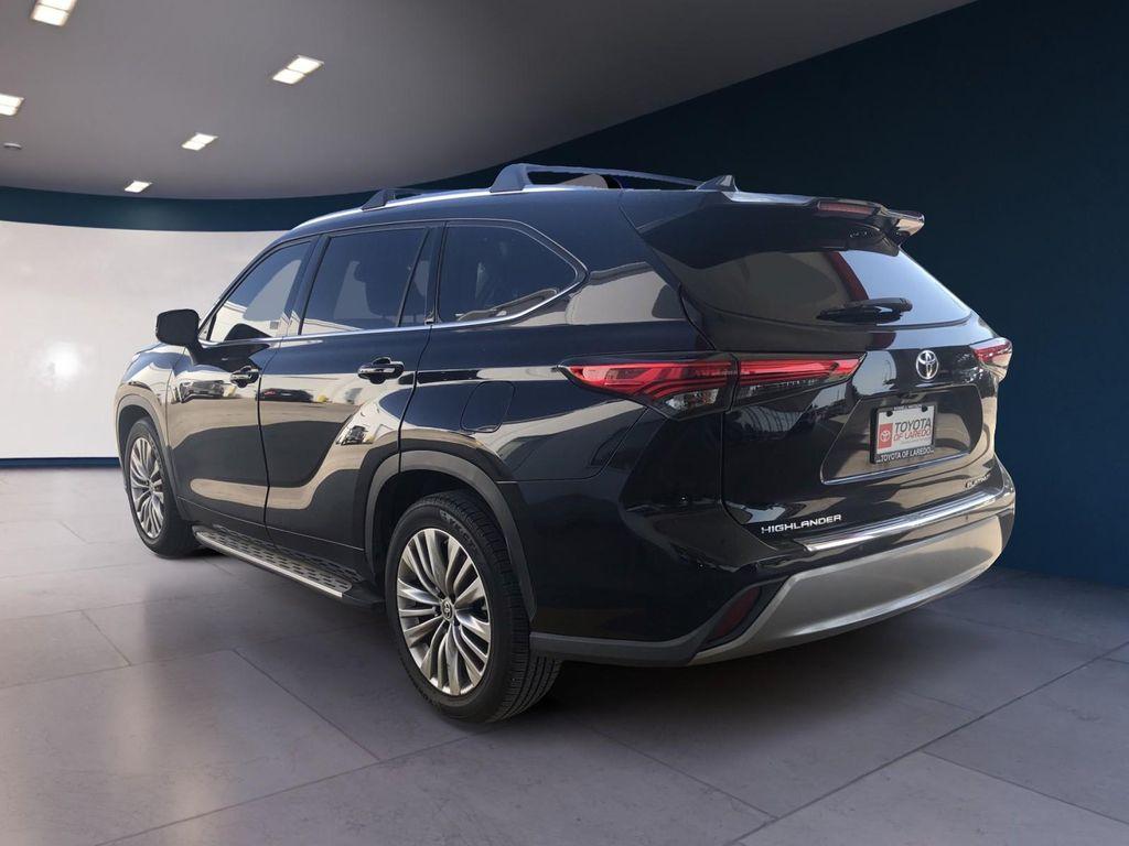 used 2022 Toyota Highlander car, priced at $42,995
