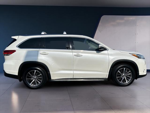 used 2018 Toyota Highlander car, priced at $26,895