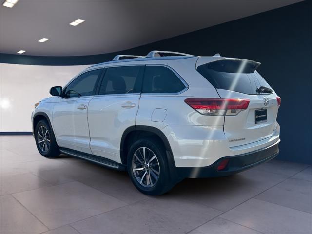 used 2018 Toyota Highlander car, priced at $26,895