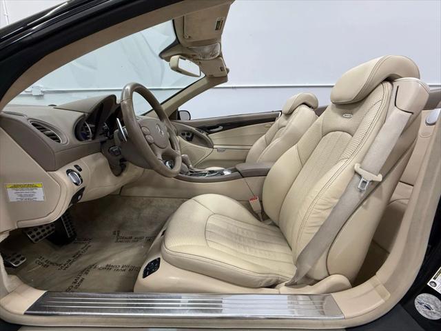 used 2007 Mercedes-Benz SL-Class car, priced at $26,995