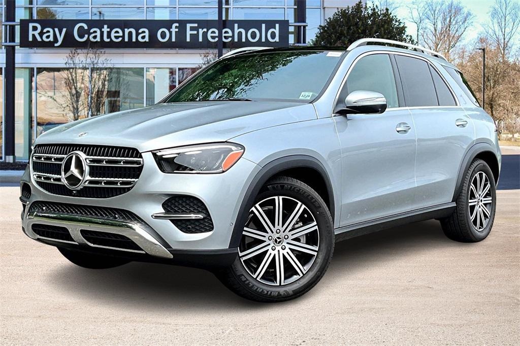 used 2025 Mercedes-Benz GLE 450 car, priced at $70,999