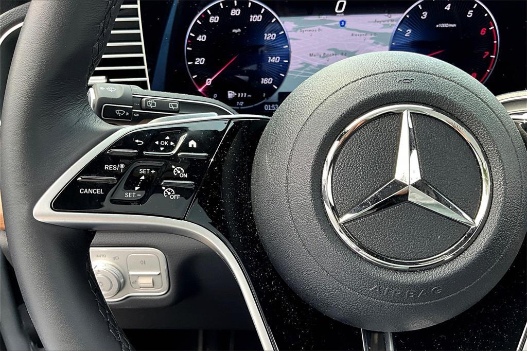 used 2025 Mercedes-Benz GLE 450 car, priced at $70,999