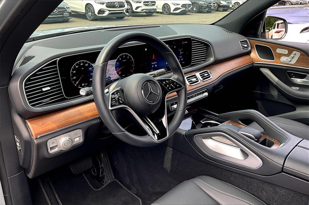 used 2025 Mercedes-Benz GLE 450 car, priced at $70,999