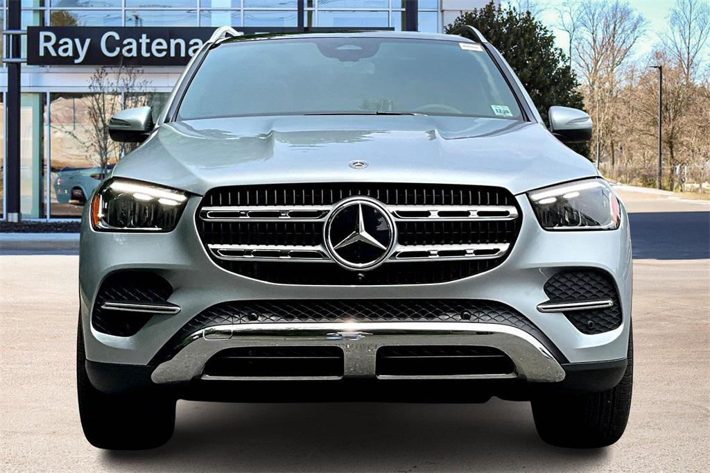 used 2025 Mercedes-Benz GLE 450 car, priced at $70,999