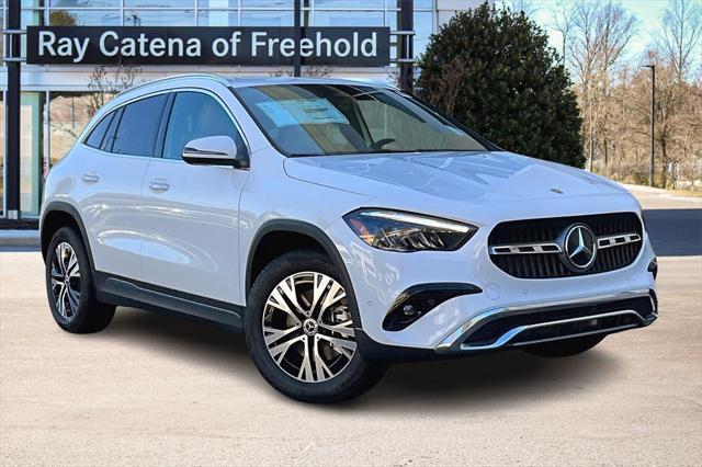 new 2025 Mercedes-Benz GLA 250 car, priced at $47,295