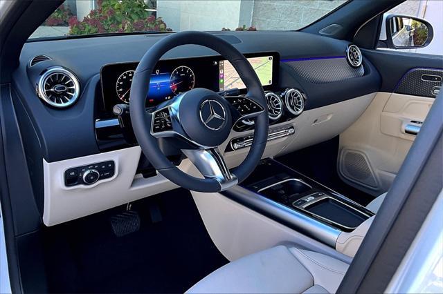 new 2025 Mercedes-Benz GLA 250 car, priced at $47,295