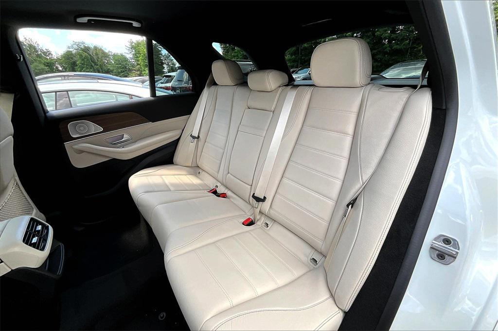 new 2026 Mercedes-Benz GLE 580 car, priced at $91,445