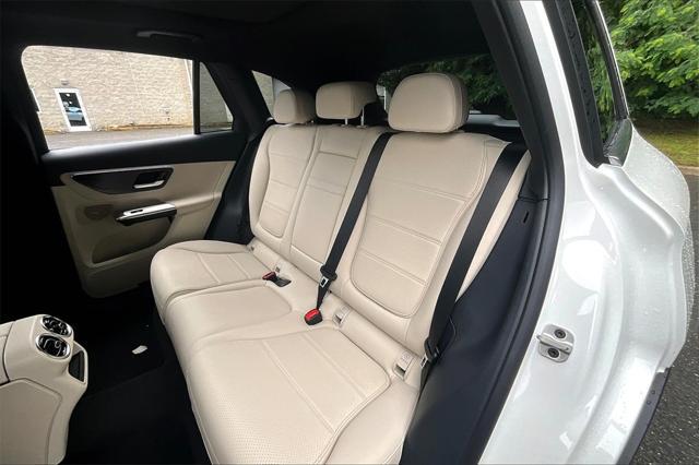 new 2025 Mercedes-Benz GLC 300 car, priced at $53,935