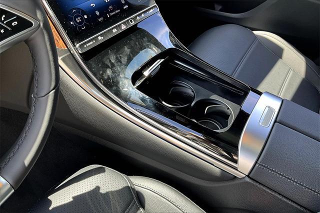 new 2025 Mercedes-Benz GLC 300 car, priced at $57,295