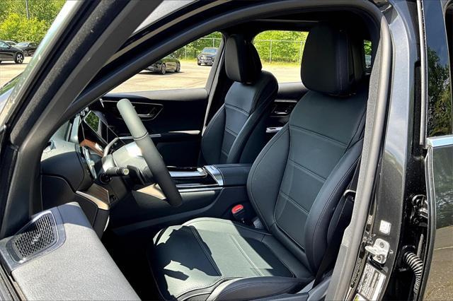 new 2025 Mercedes-Benz GLC 300 car, priced at $57,295