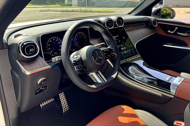 new 2025 Mercedes-Benz GLC 300 car, priced at $58,005