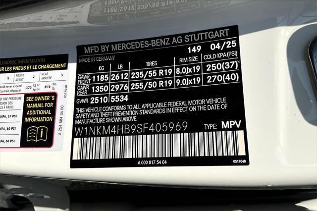 new 2025 Mercedes-Benz GLC 300 car, priced at $58,005