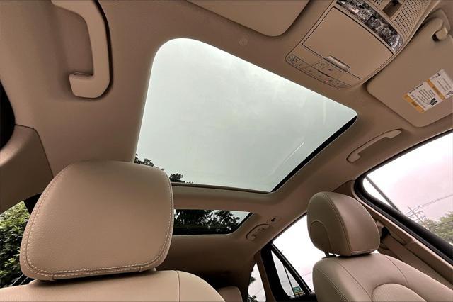 used 2022 Mercedes-Benz GLC 300 car, priced at $37,900