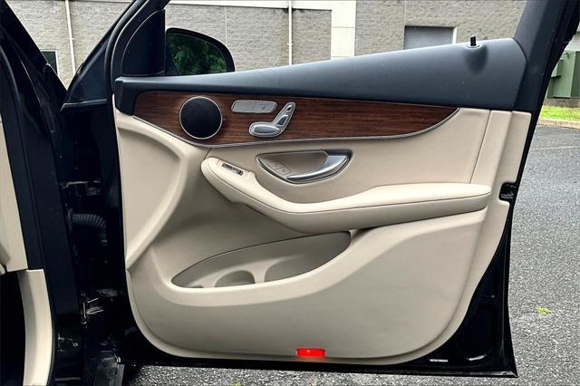 used 2022 Mercedes-Benz GLC 300 car, priced at $37,900