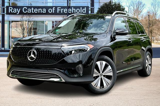 new 2024 Mercedes-Benz EQB 300 car, priced at $61,075