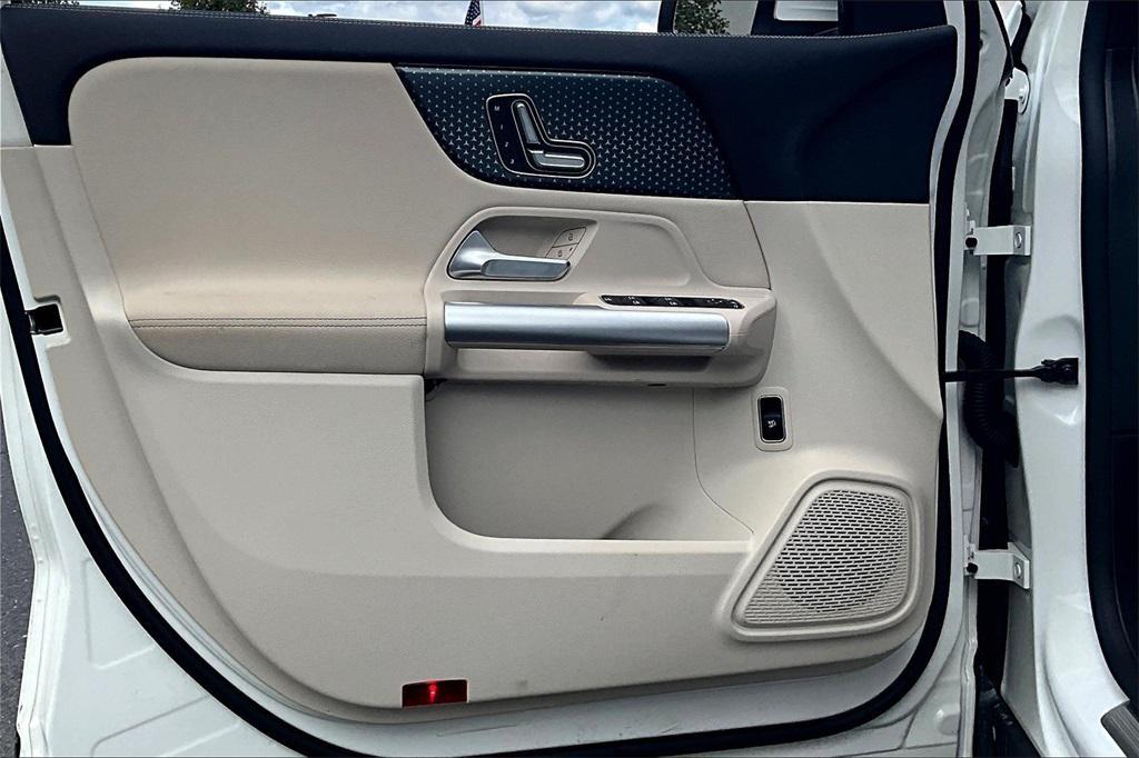 used 2025 Mercedes-Benz GLA 250 car, priced at $41,999