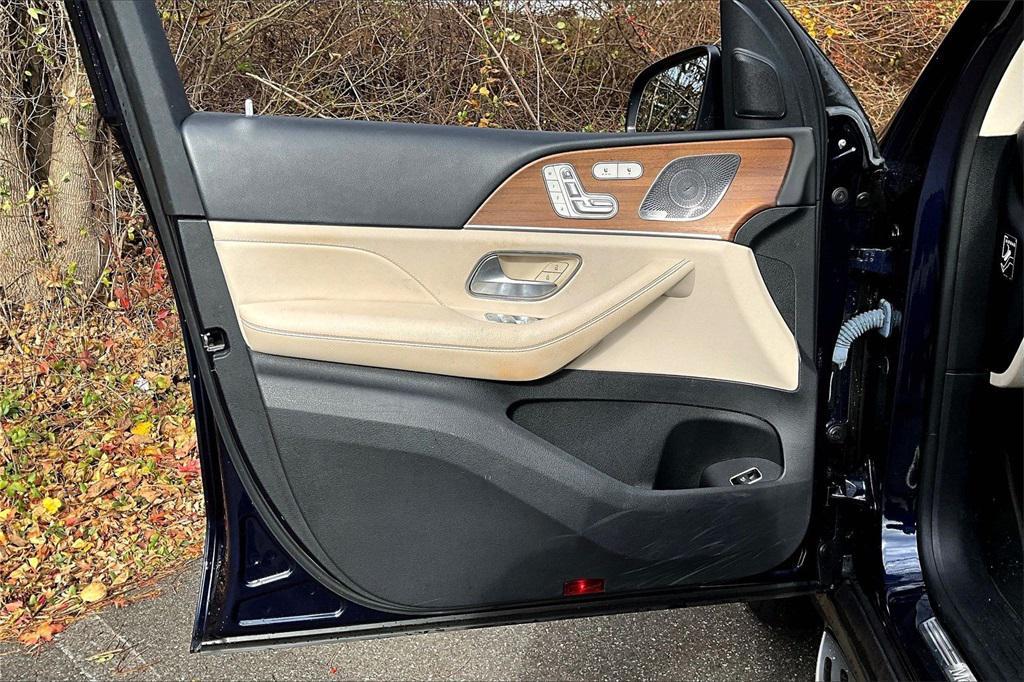 used 2022 Mercedes-Benz GLE 350 car, priced at $43,995