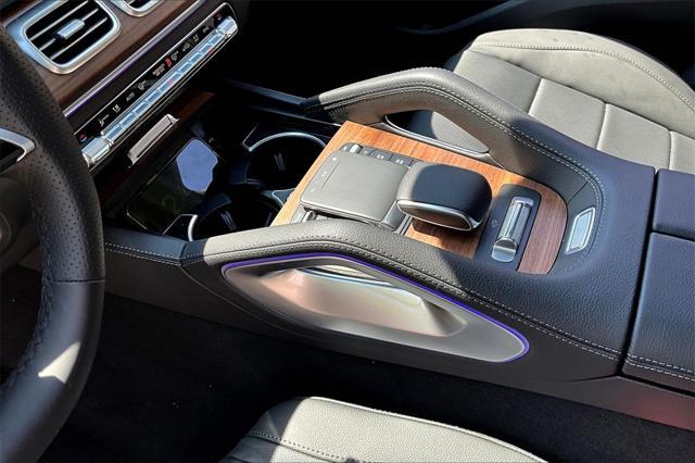 new 2025 Mercedes-Benz GLS 450 car, priced at $95,365