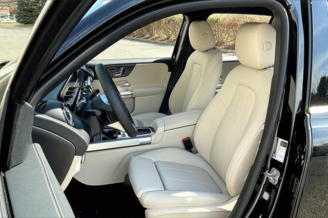 new 2025 Mercedes-Benz EQB 300 car, priced at $63,675