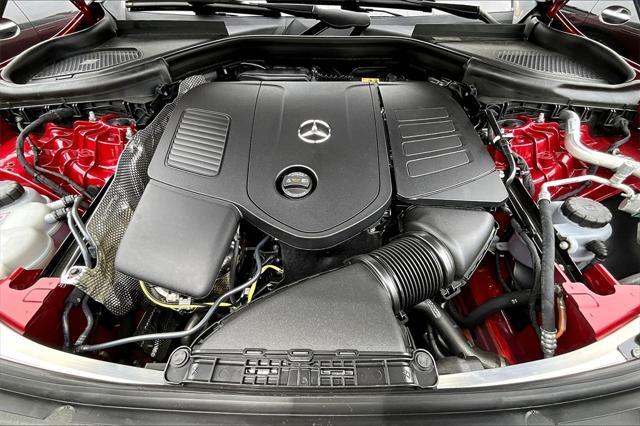 new 2025 Mercedes-Benz GLC 300 car, priced at $59,950