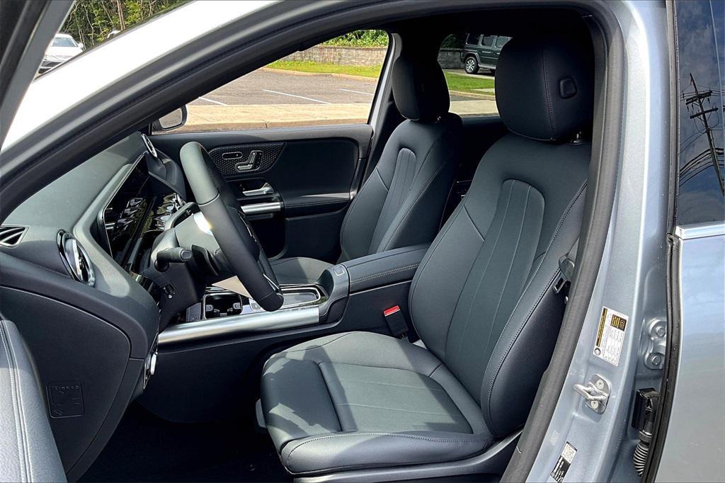 new 2026 Mercedes-Benz GLA 250 car, priced at $48,535