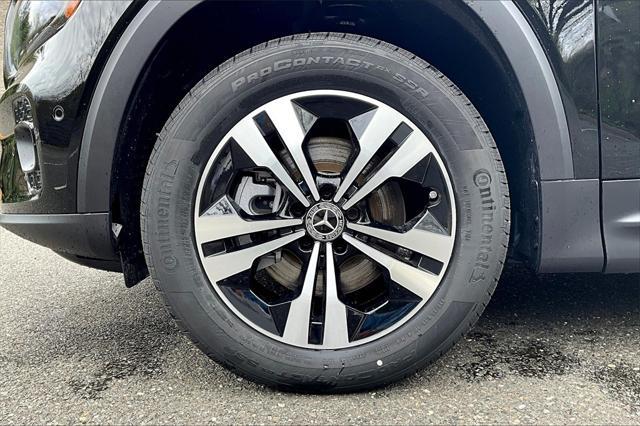 new 2025 Mercedes-Benz GLB 250 car, priced at $49,595