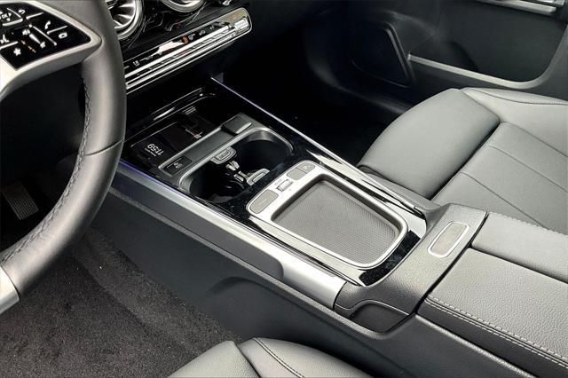 new 2025 Mercedes-Benz GLB 250 car, priced at $49,595