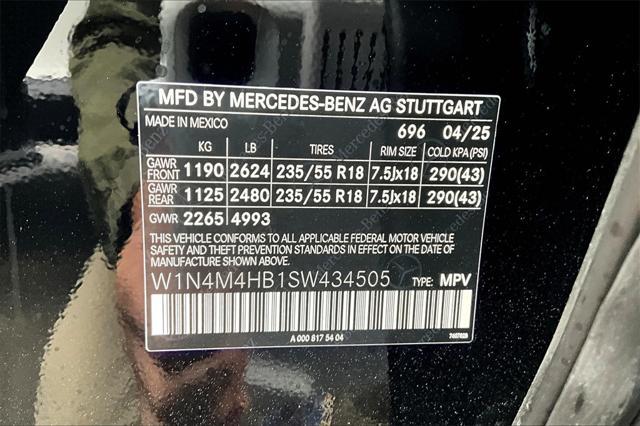 new 2025 Mercedes-Benz GLB 250 car, priced at $49,595