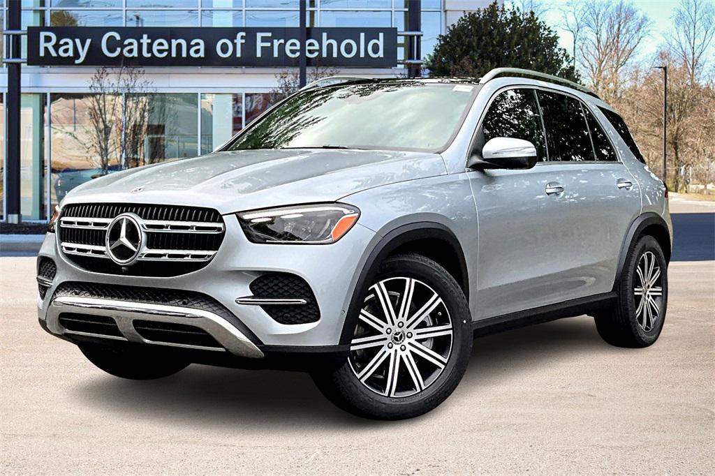 new 2025 Mercedes-Benz GLE 450 car, priced at $75,795