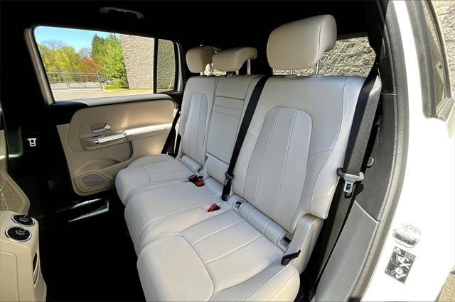 new 2025 Mercedes-Benz GLB 250 car, priced at $49,595