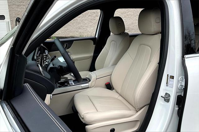 new 2025 Mercedes-Benz GLB 250 car, priced at $49,595