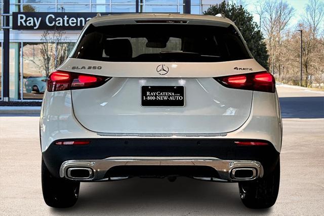 new 2025 Mercedes-Benz GLA 250 car, priced at $49,800