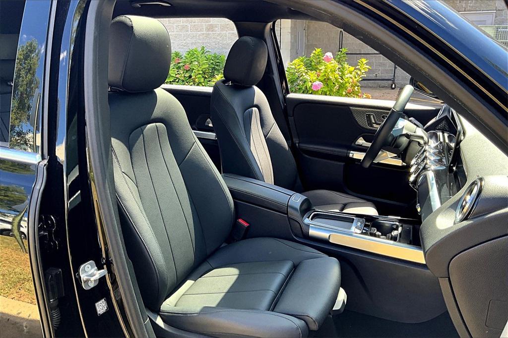 used 2025 Mercedes-Benz GLB 250 car, priced at $47,999