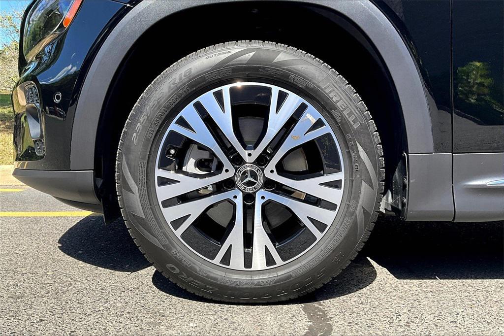 used 2025 Mercedes-Benz GLB 250 car, priced at $47,999
