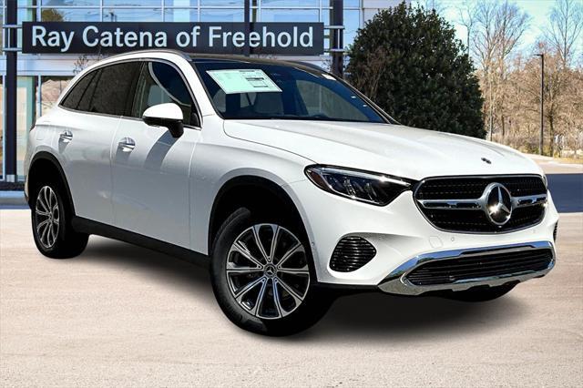 new 2025 Mercedes-Benz GLC 300 car, priced at $53,935