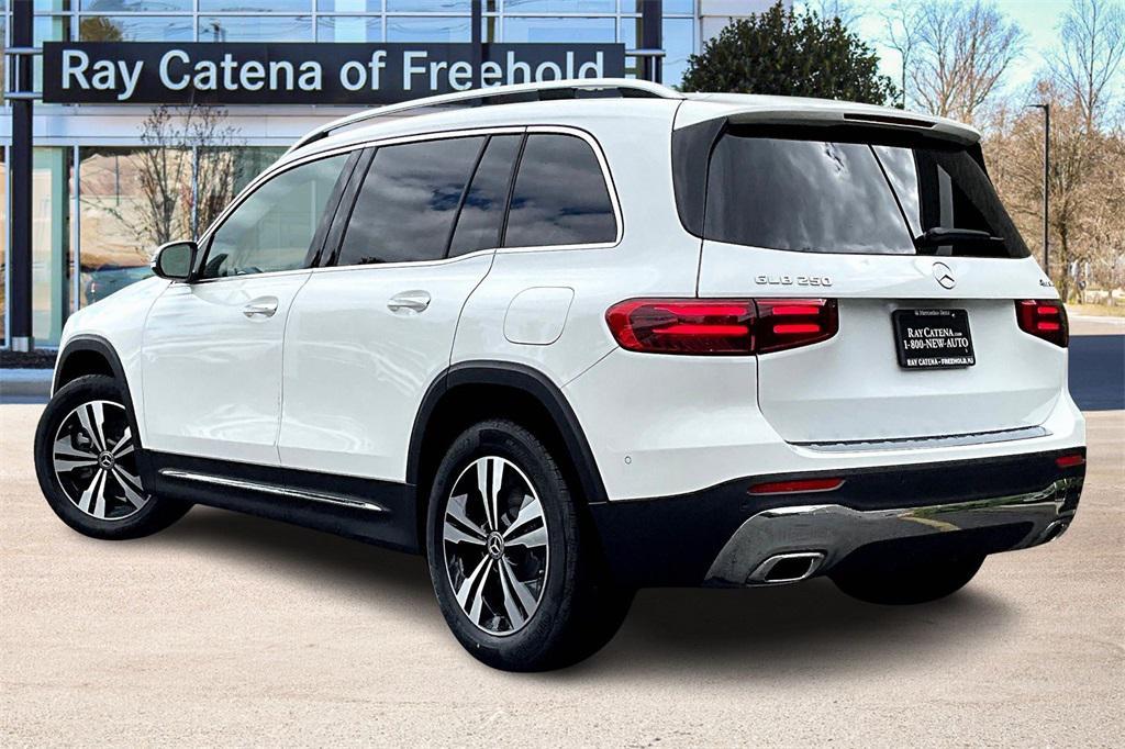 new 2026 Mercedes-Benz GLB 250 car, priced at $52,545