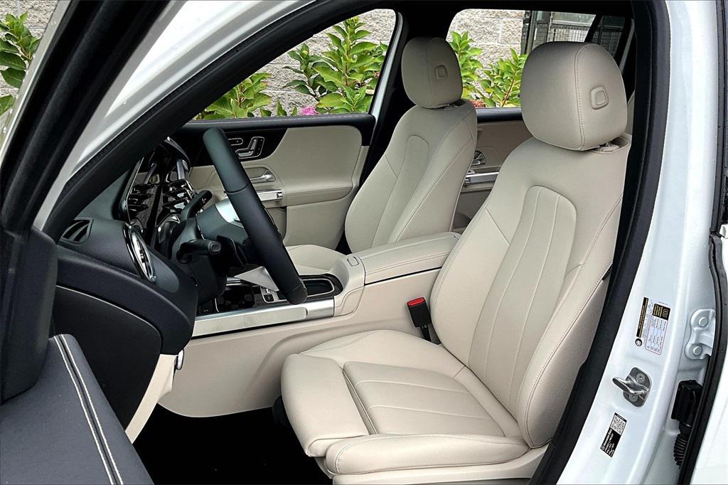 new 2026 Mercedes-Benz GLB 250 car, priced at $52,545