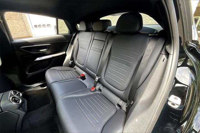new 2025 Mercedes-Benz GLC 300 car, priced at $64,335