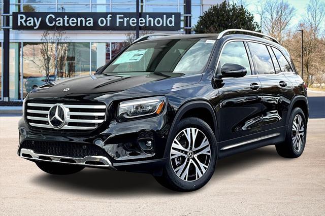 new 2025 Mercedes-Benz GLB 250 car, priced at $51,095