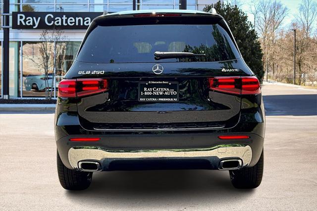 new 2025 Mercedes-Benz GLB 250 car, priced at $49,595