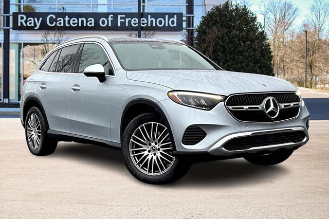 new 2025 Mercedes-Benz GLC 300 car, priced at $59,375