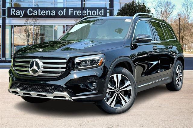 new 2025 Mercedes-Benz GLB 250 car, priced at $50,450